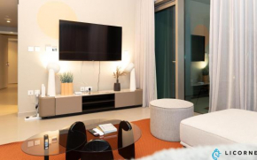 2BR Apt next to DubaiMall, pool view of Burj Khalifa - Downtown Views ll